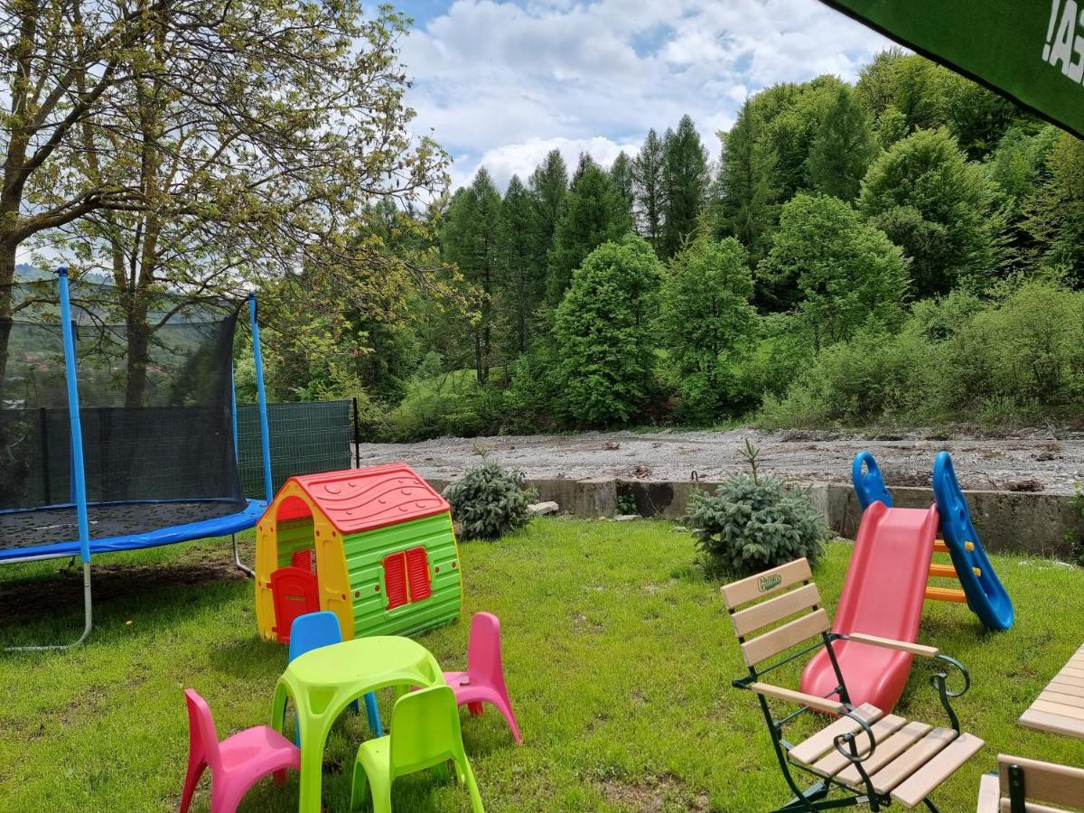 Hanul Doftana Trăisteni Extérieur photo