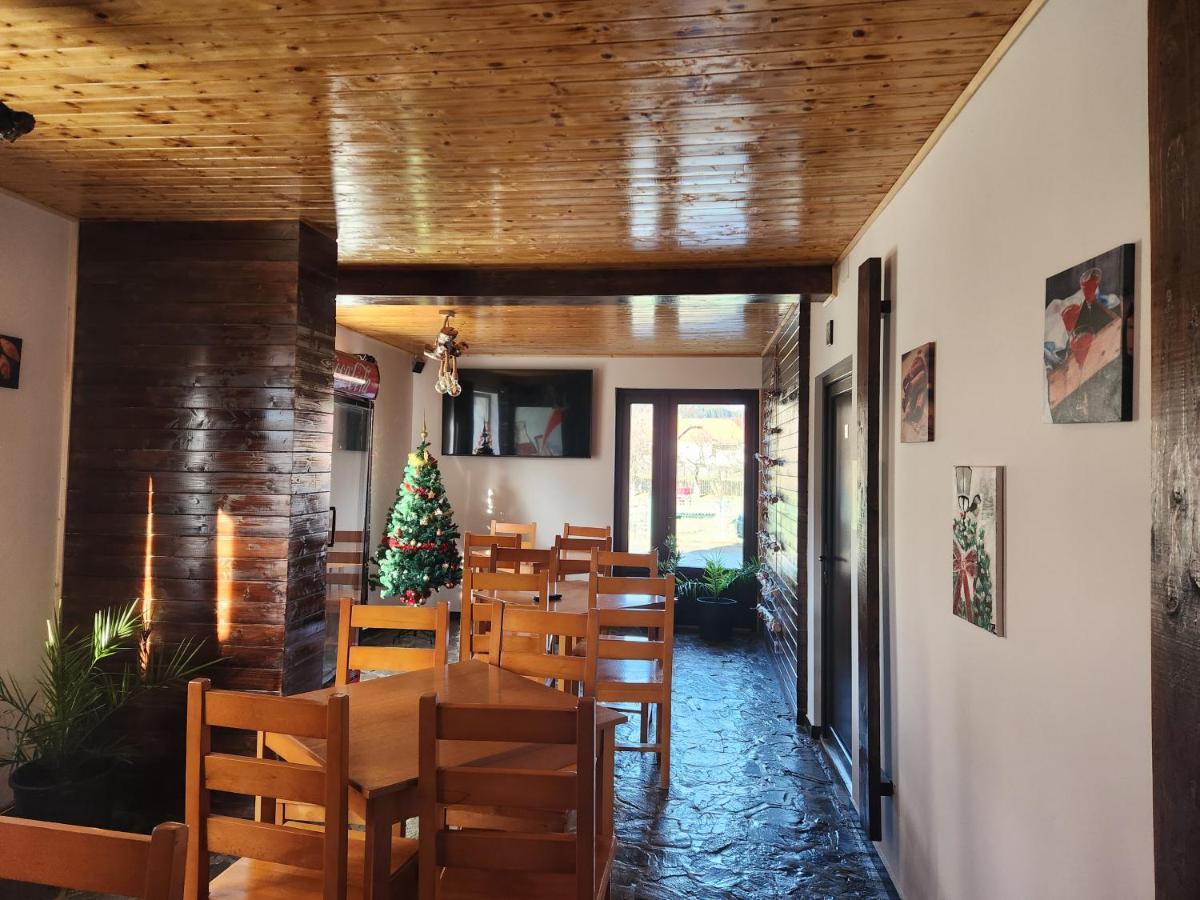 Hanul Doftana Trăisteni Extérieur photo