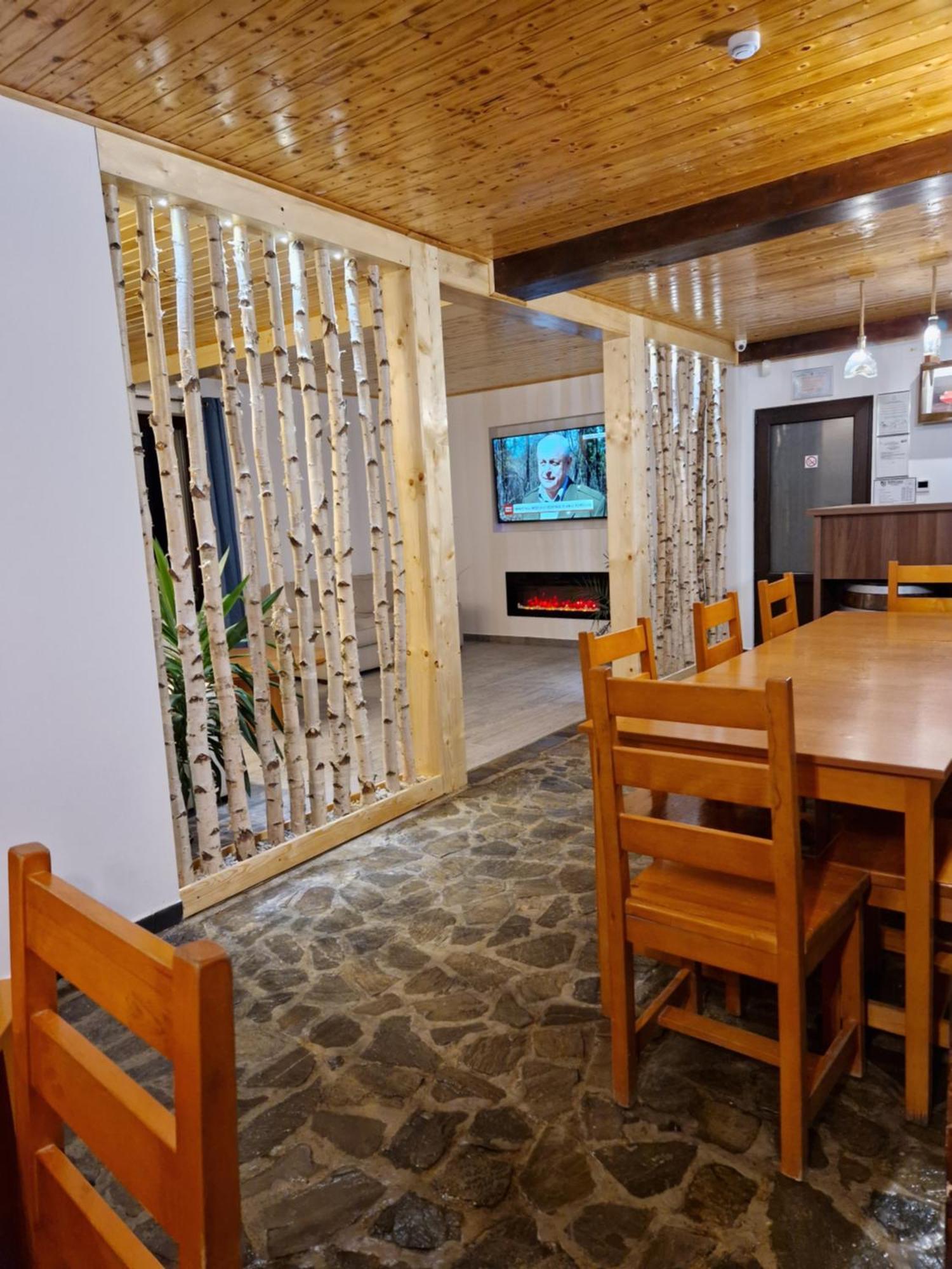 Hanul Doftana Trăisteni Extérieur photo